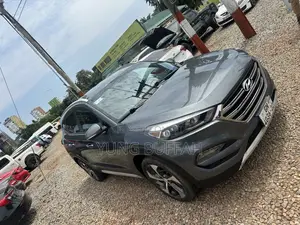 Hyundai Tucson Limited AWD 2018 Gray