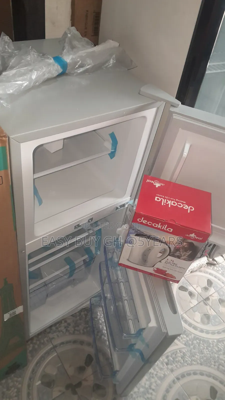 Freshness 175TM Refrigerator Flamino Refrigerator