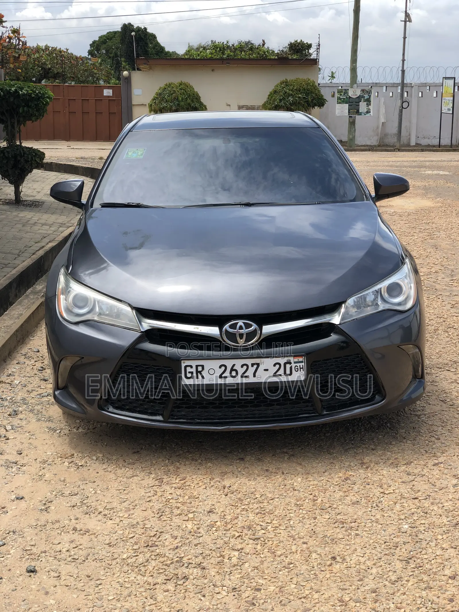 Toyota Camry 2016 Gray