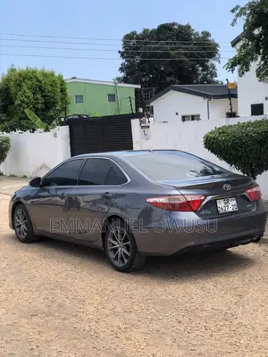 Toyota Camry 2016 Gray
