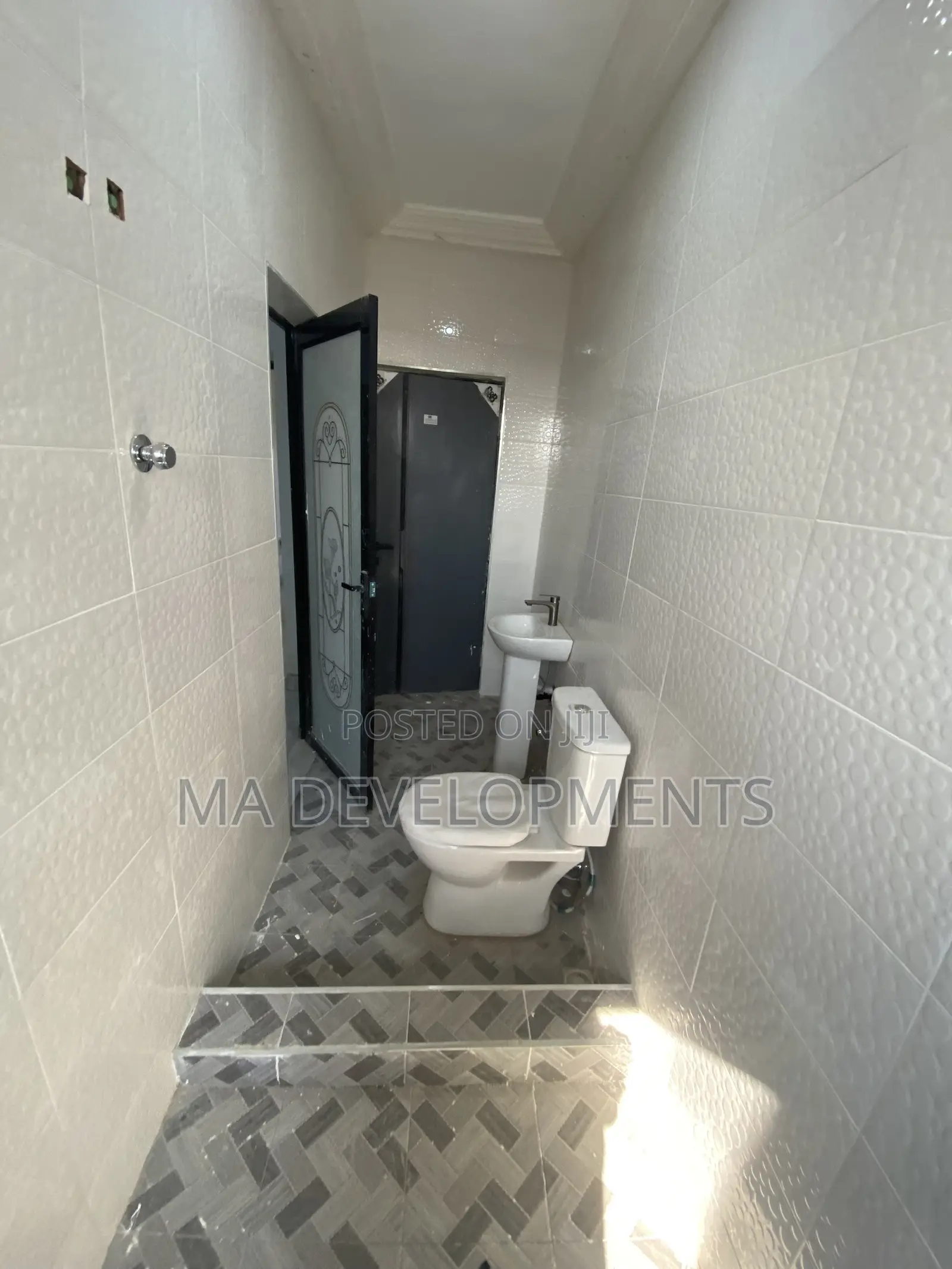 1bdrm Apartment in Madev Realty, Israel Park for rent