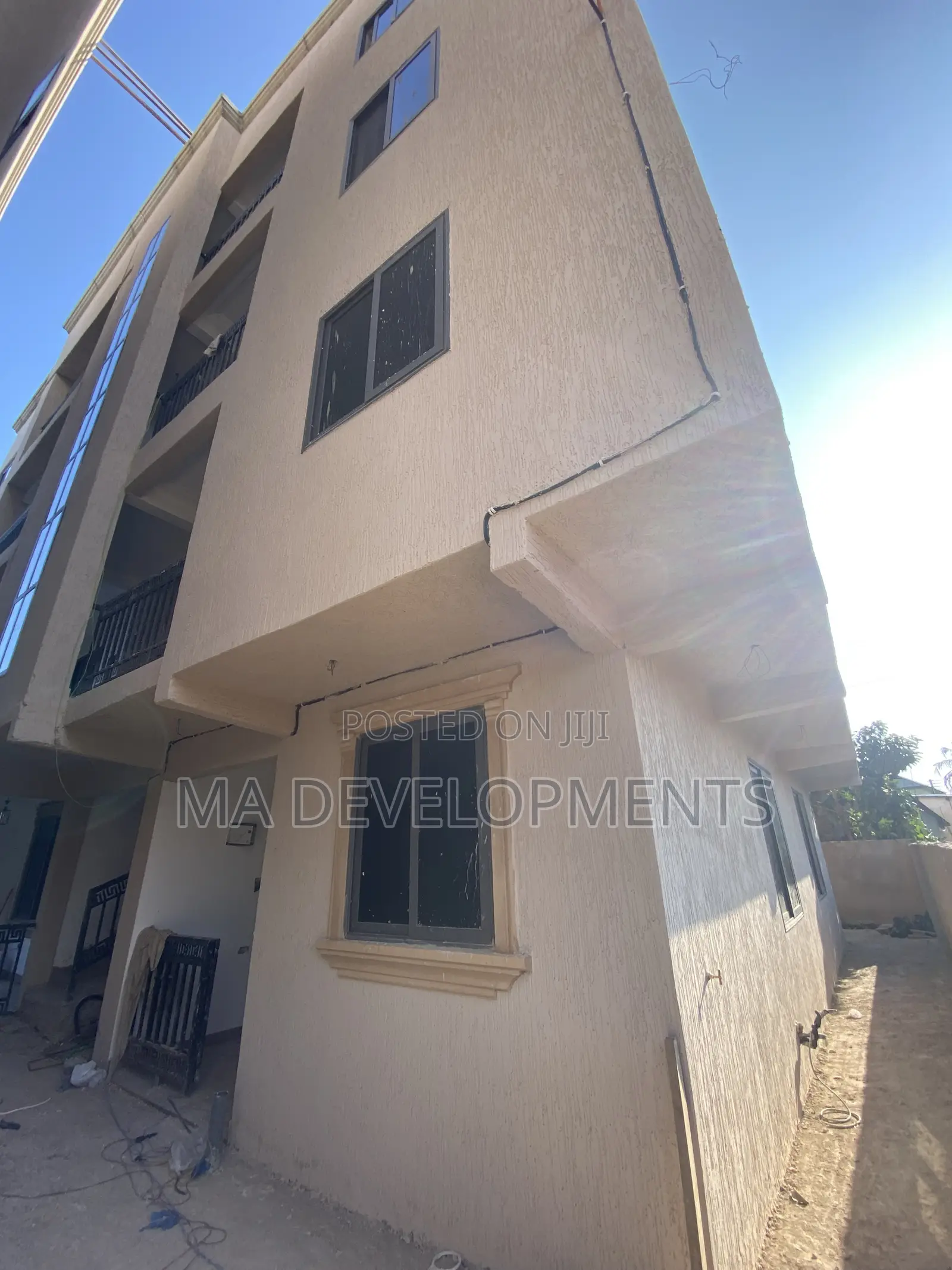 1bdrm Apartment in Madev Realty, Israel Park for rent