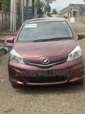Toyota Vitz 1.3 FWD 3dr 2011