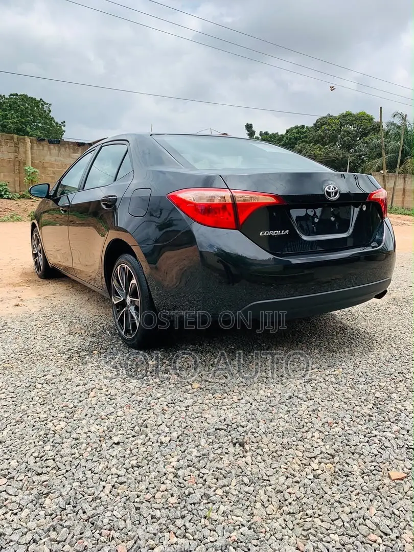 Toyota Corolla LE 4dr Sedan (1.8L 4cyl CVT) 2017 Black