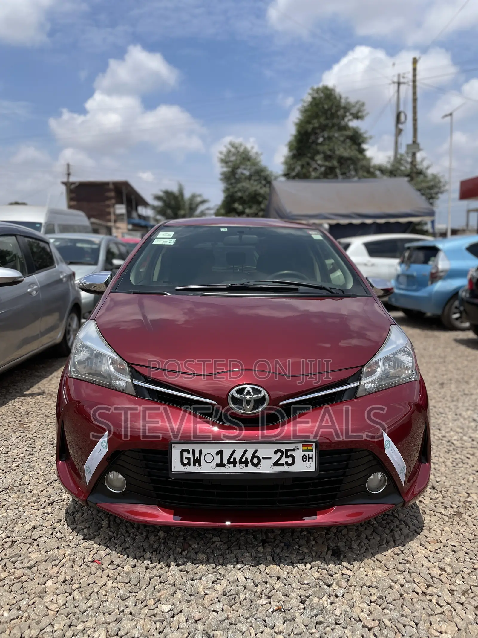 Toyota Vitz 1.3 FWD 5dr 2015 Burgundy
