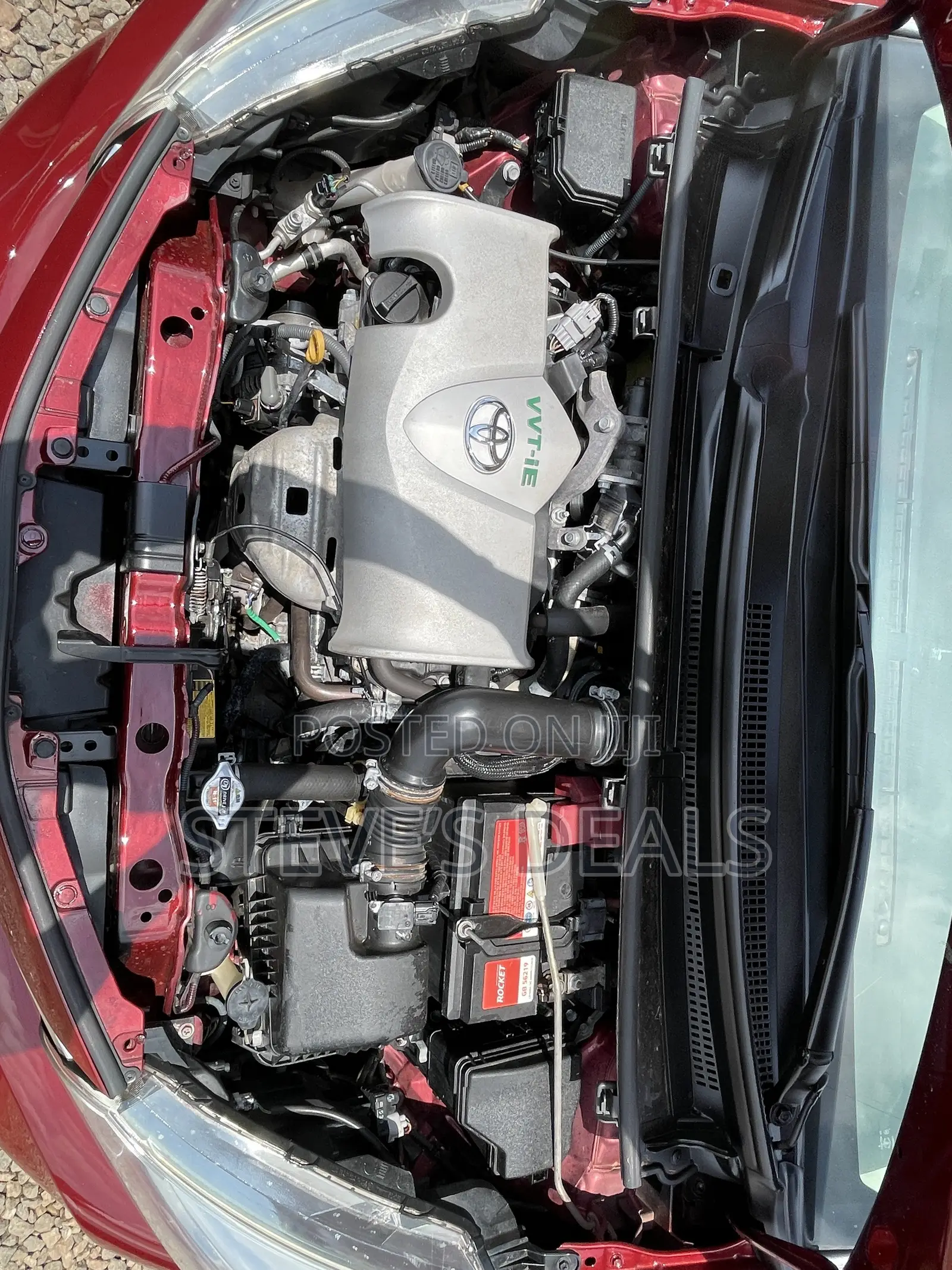 Toyota Vitz 1.3 FWD 5dr 2015 Burgundy
