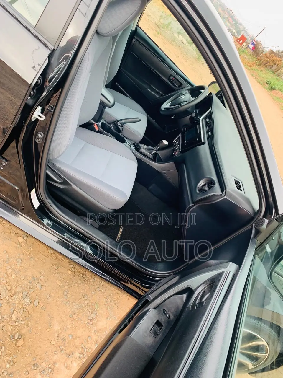 Toyota Corolla LE 4dr Sedan (1.8L 4cyl CVT) 2017 Black