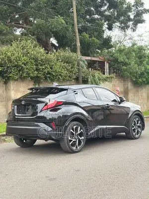 Toyota C-HR LE FWD 2019 Black