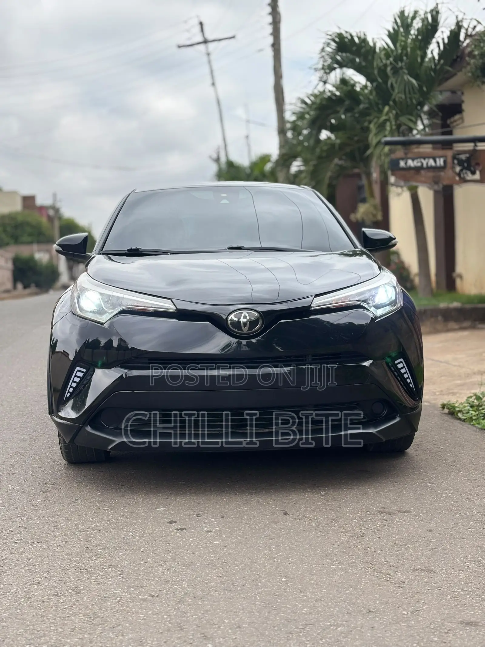 Toyota C-HR LE FWD 2019 Black