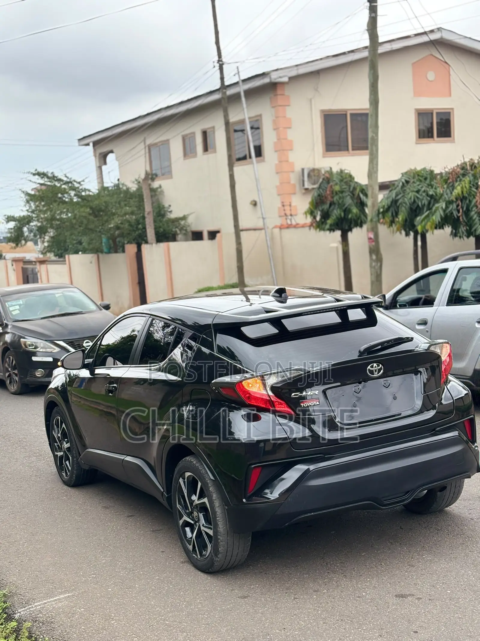 Toyota C-HR LE FWD 2019 Black