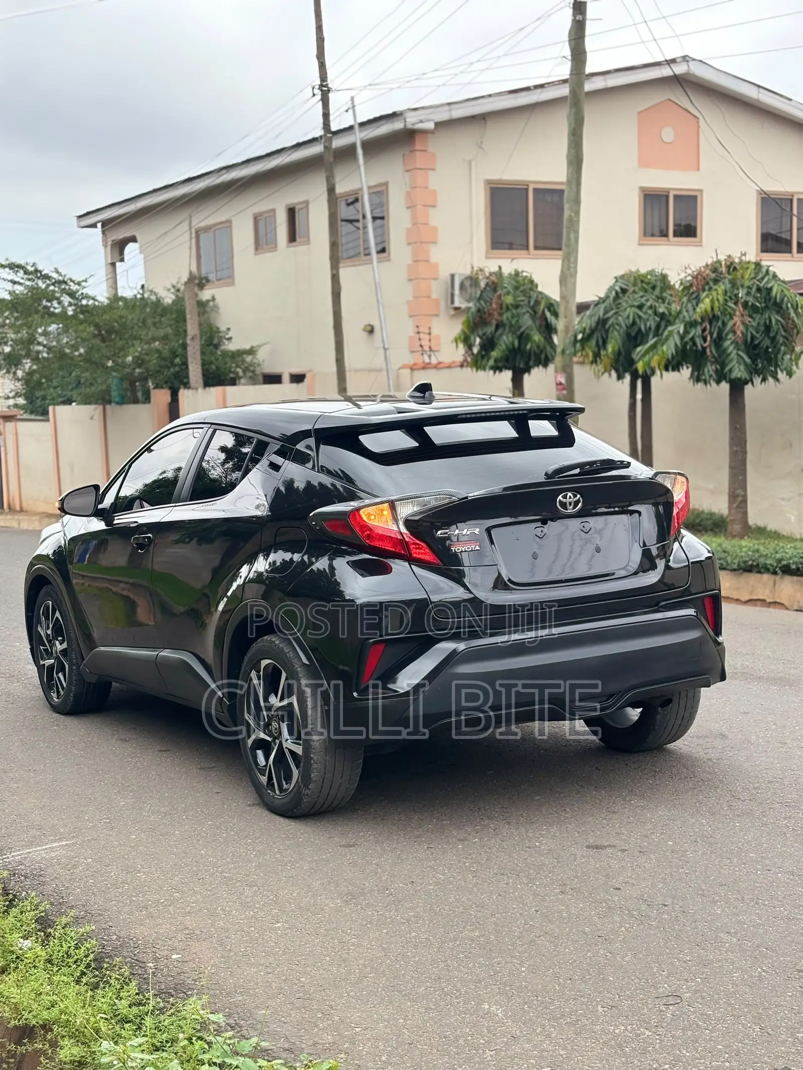Toyota C-HR LE FWD 2019 Black
