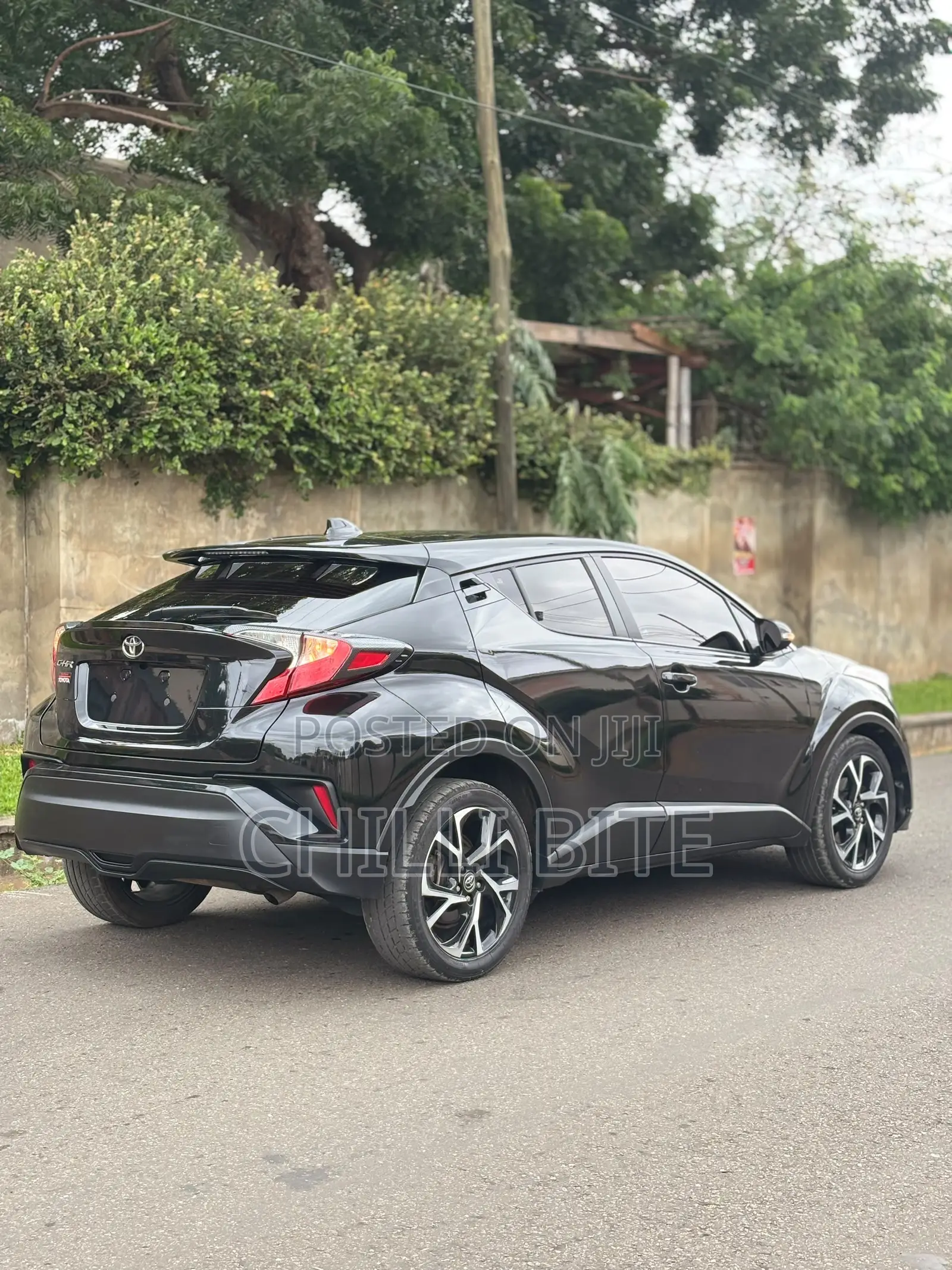 Toyota C-HR LE FWD 2019 Black