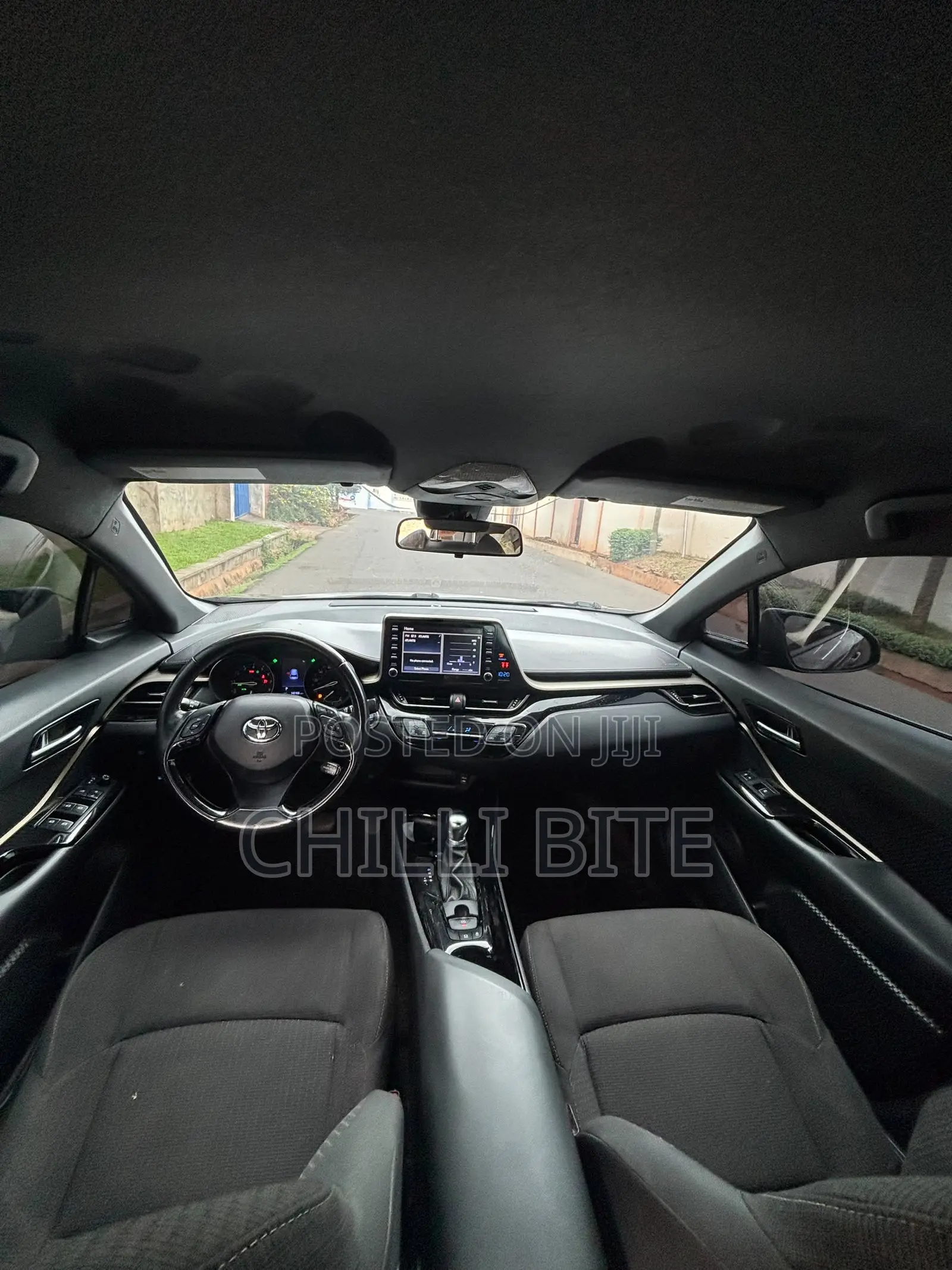 Toyota C-HR LE FWD 2019 Black