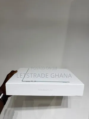 New Laptop Apple MacBook Air 2025 M4 24GB Apple M4 SSD 512GB