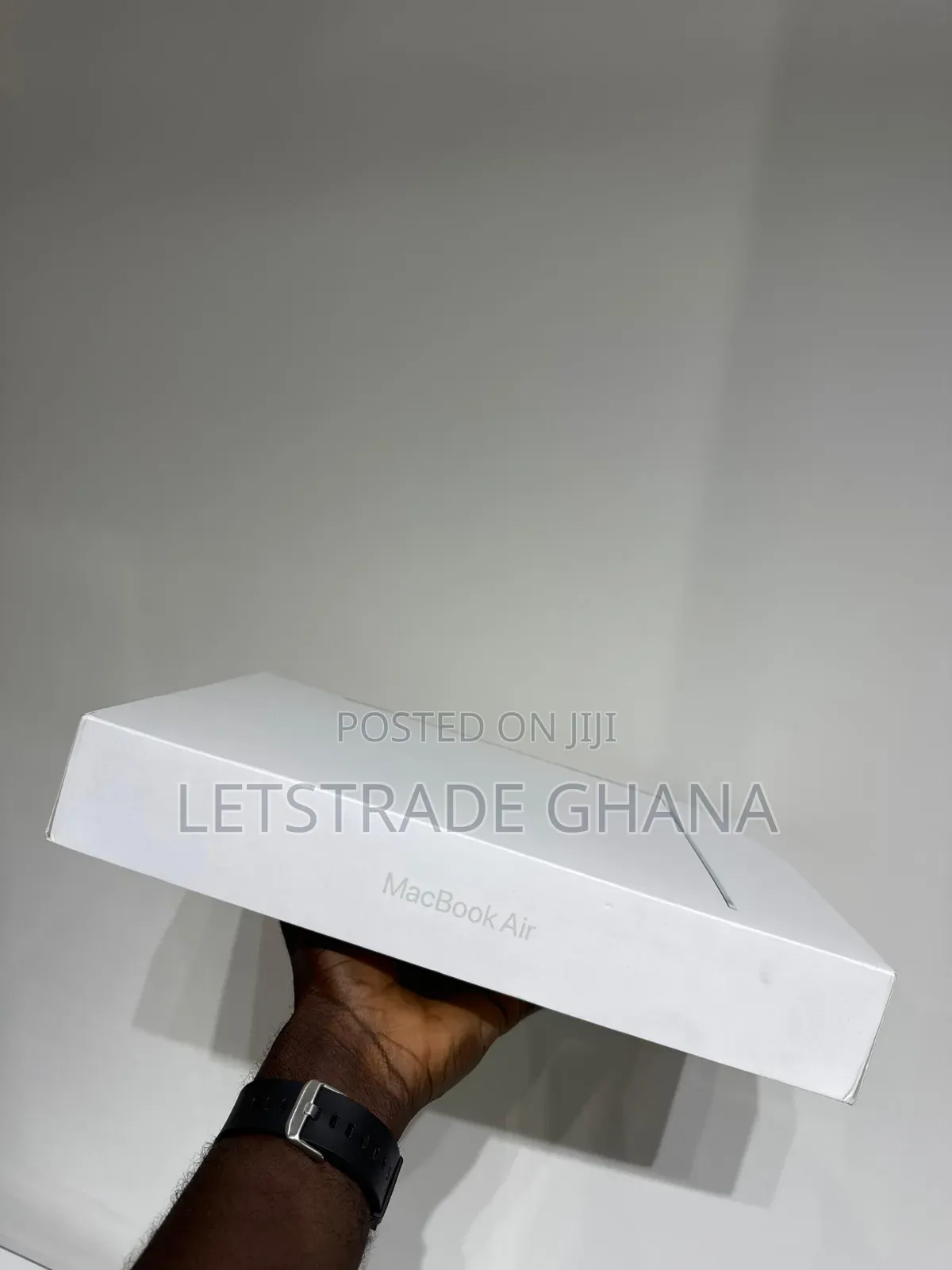 New Laptop Apple MacBook Air 2025 M4 24GB Apple M4 SSD 512GB