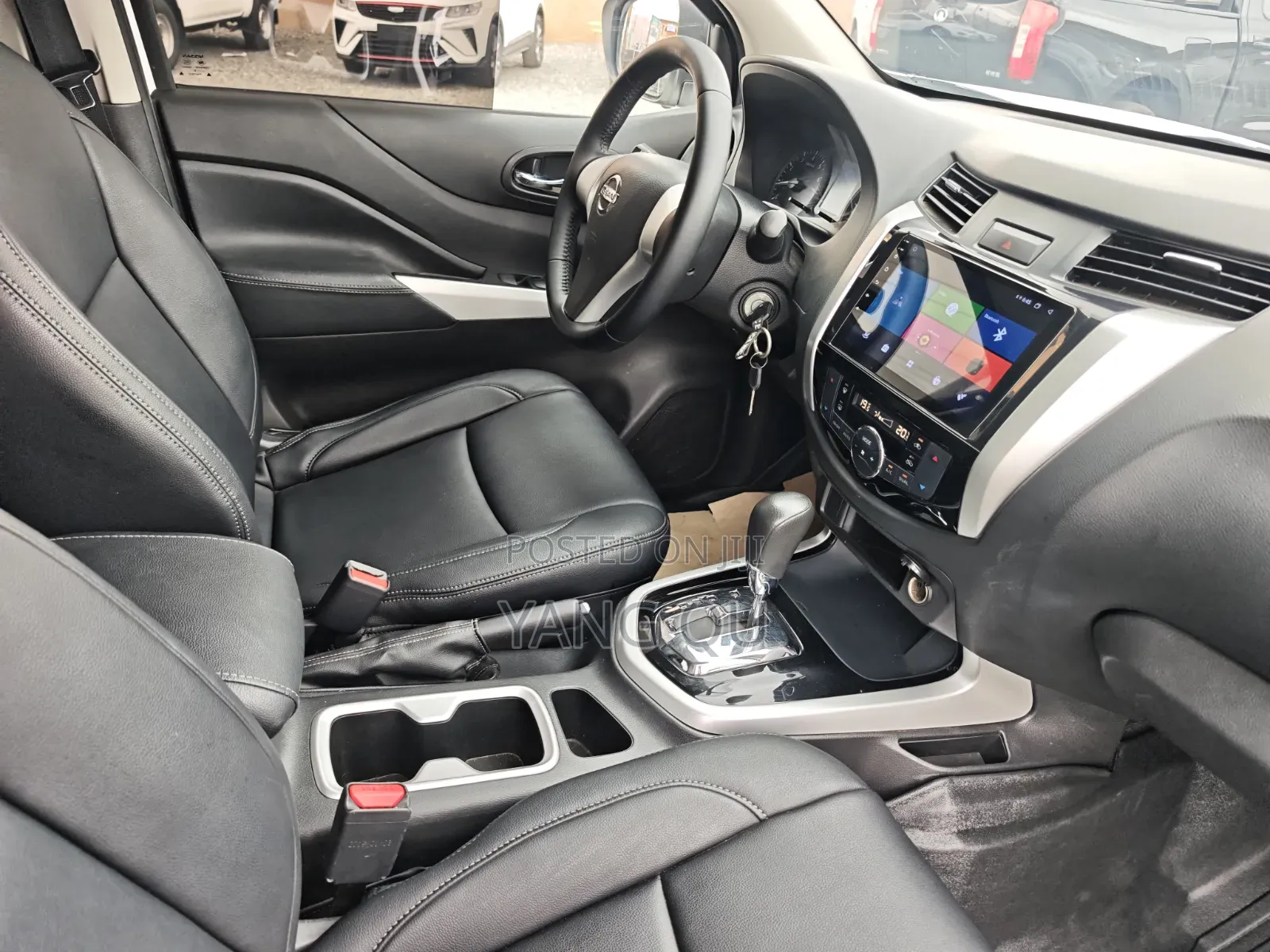 Nissan Navara 2019 White