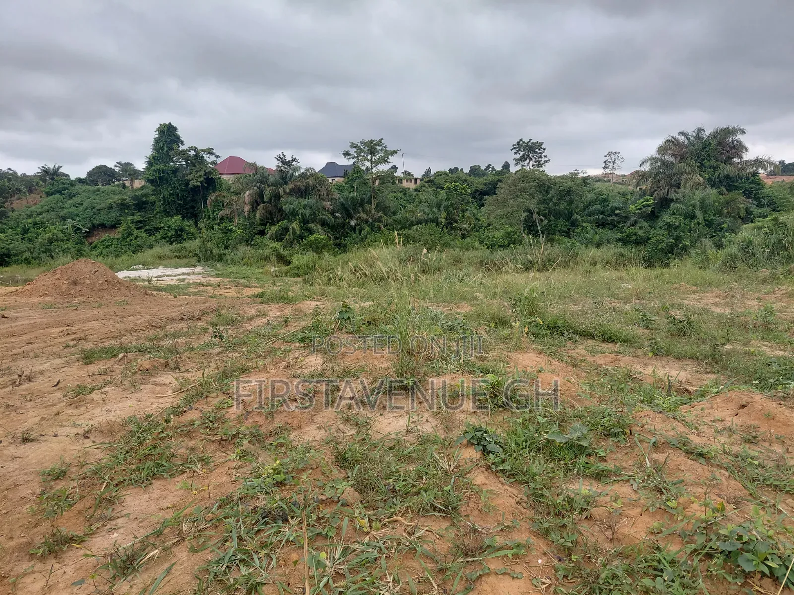 Plots of Land for Residence/Farmland