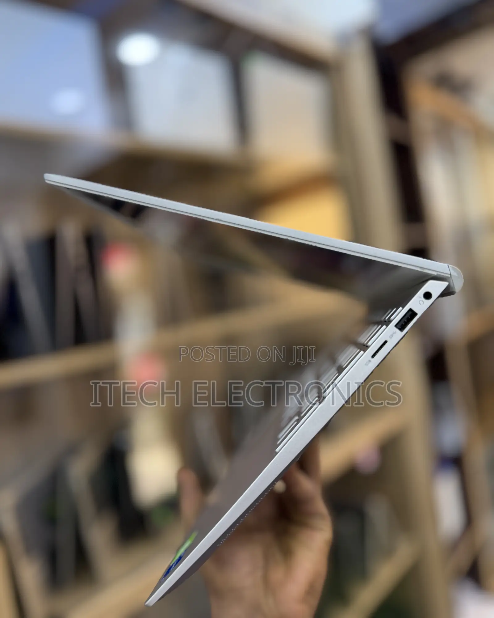 Laptop Dell Inspiron 15 5502 16GB Intel Core i5 SSD 512GB