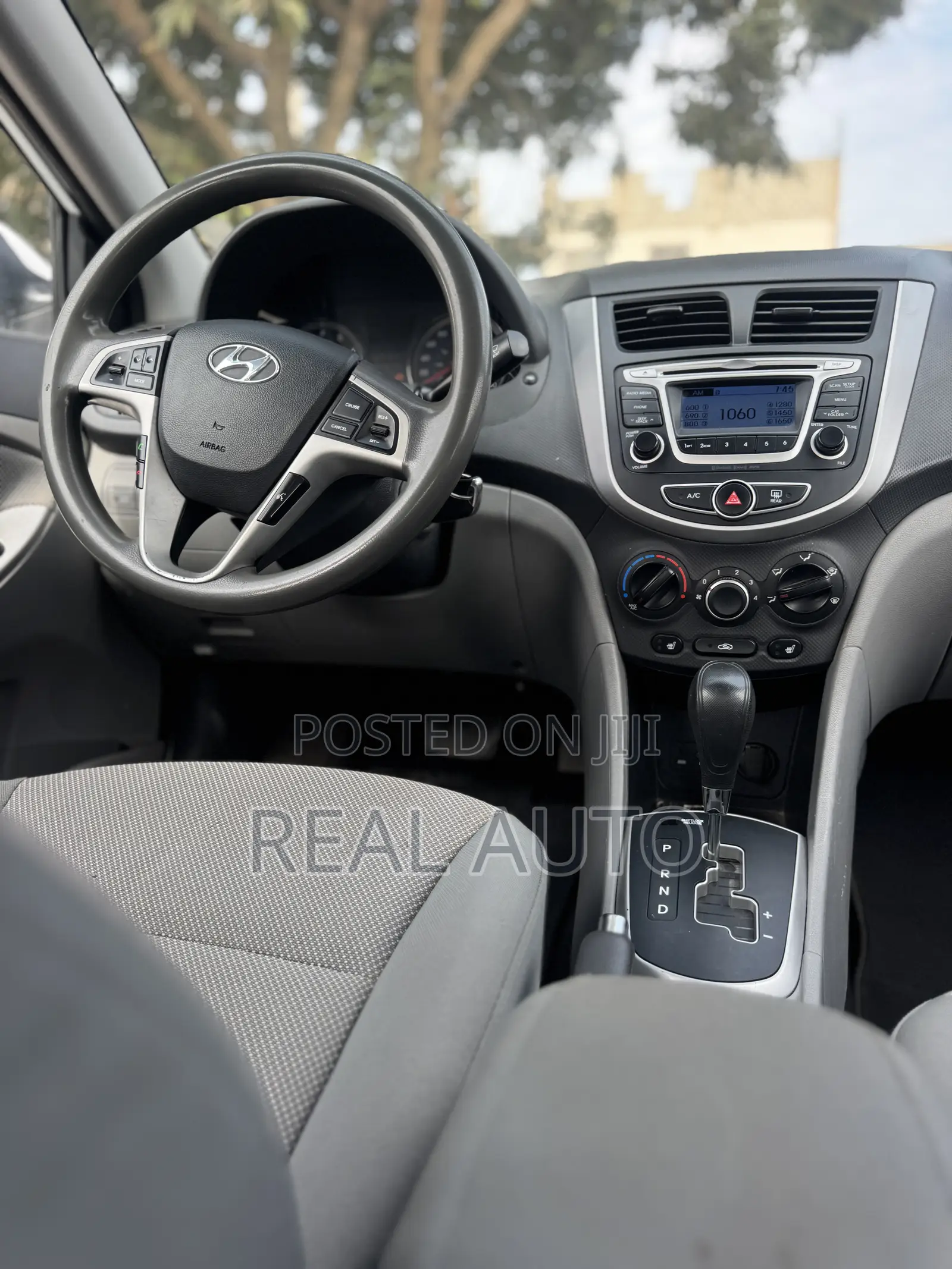 Hyundai Accent SE Sedan 2016 White