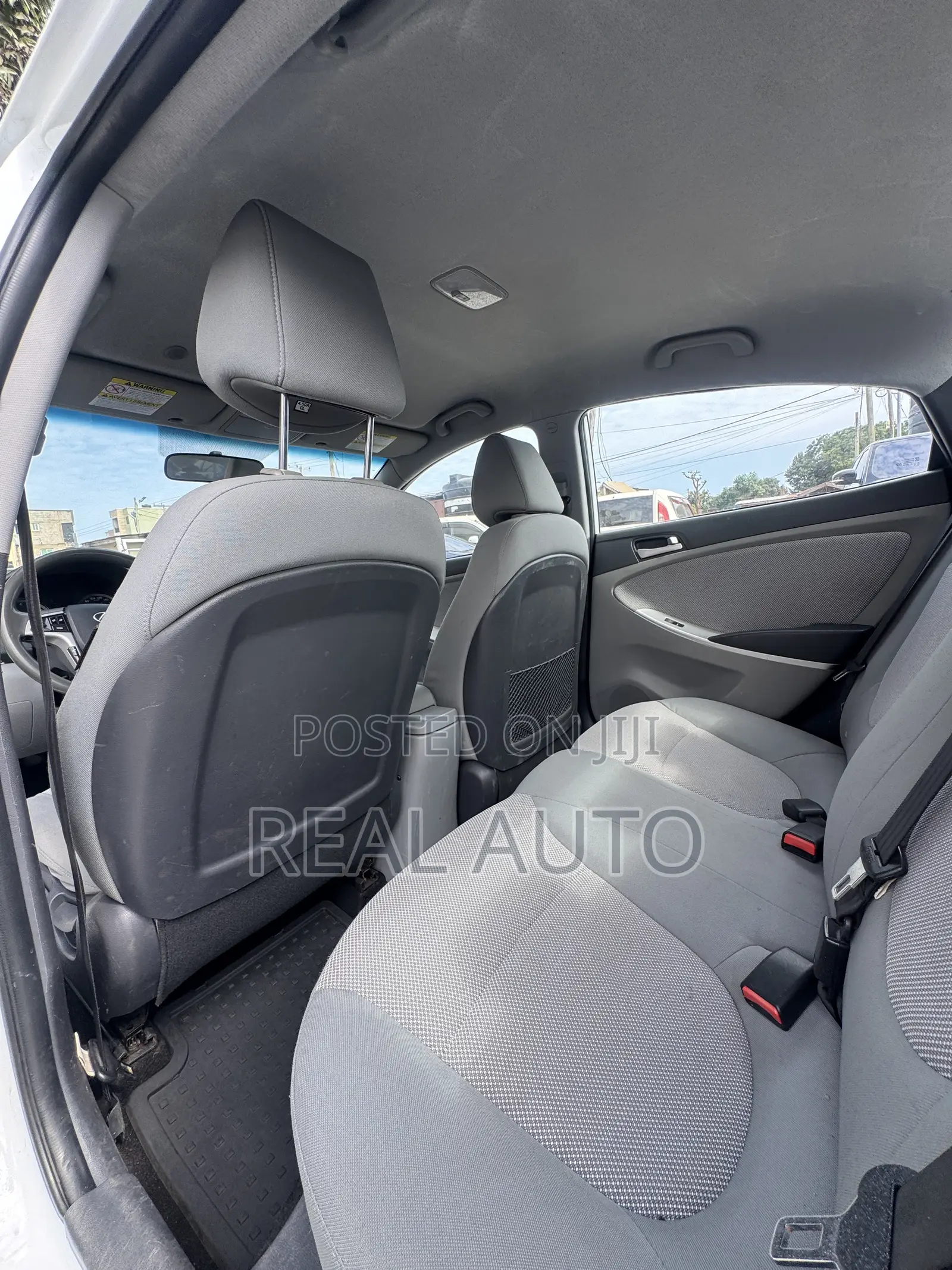 Hyundai Accent SE Sedan 2016 White