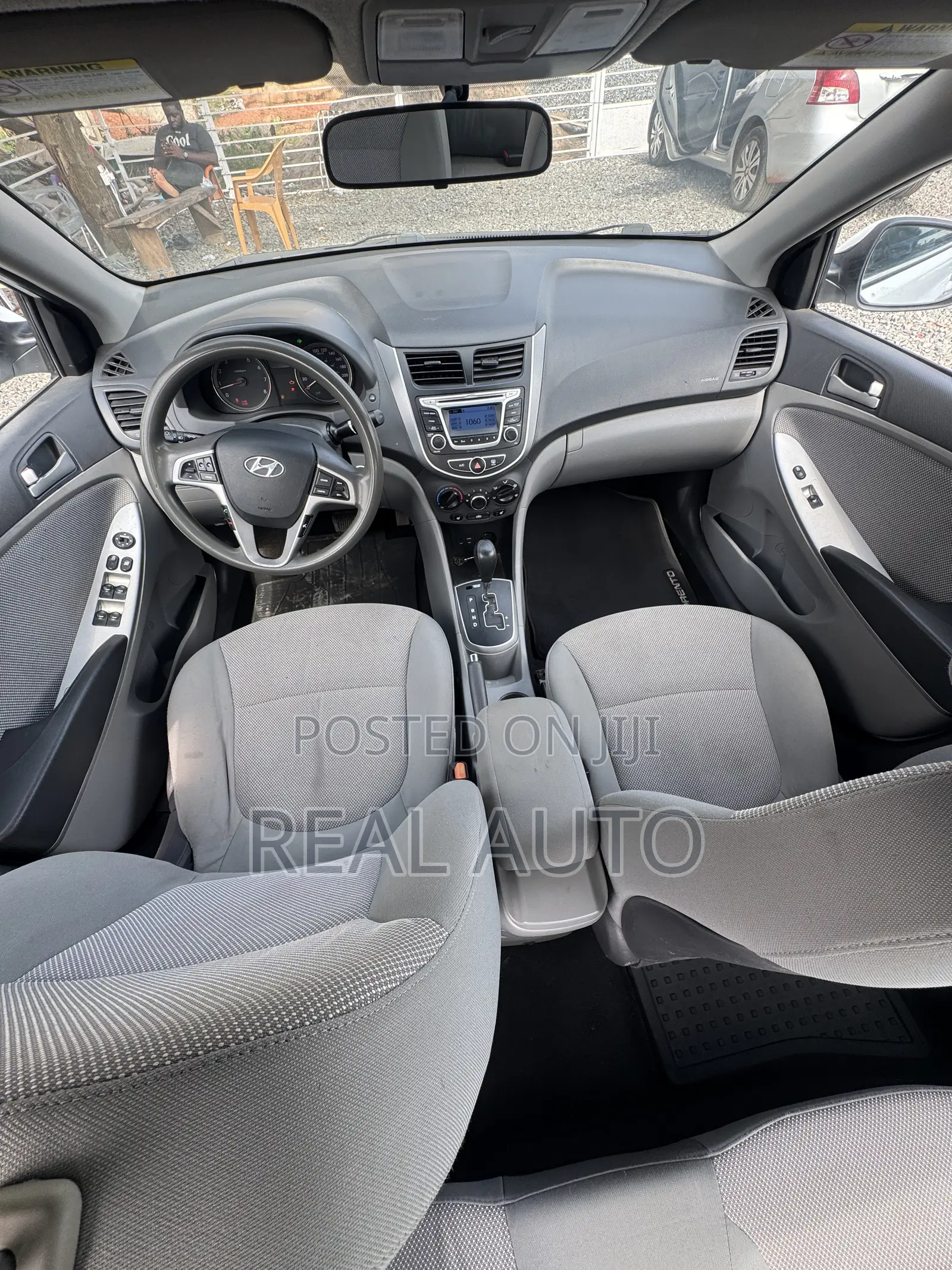 Hyundai Accent SE Sedan 2016 White
