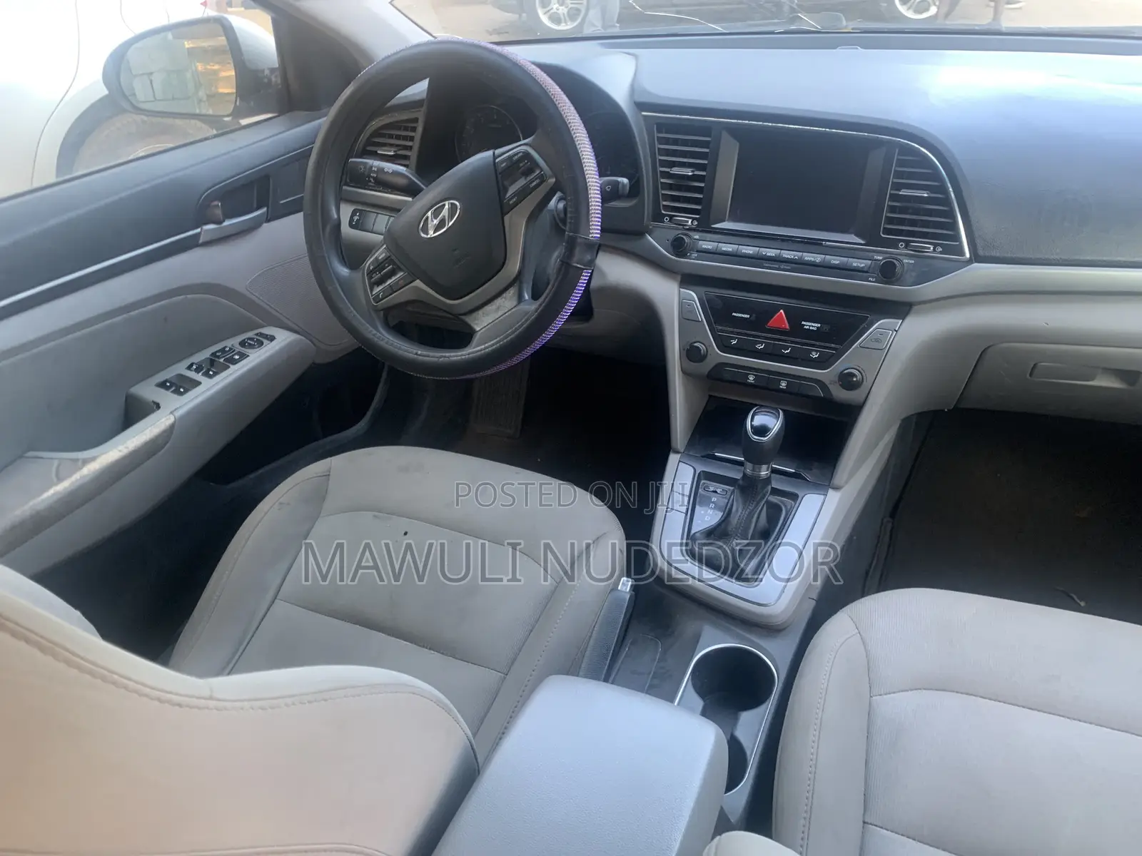 Hyundai Elantra 2017 Silver