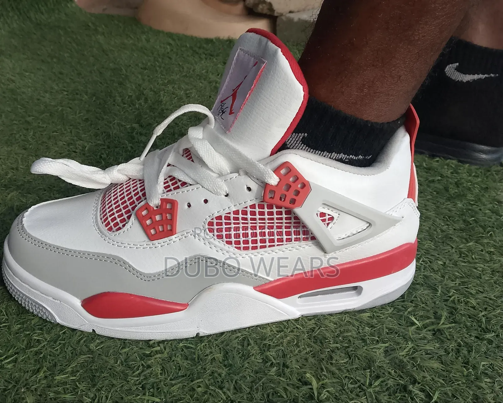 Air Jordan 4