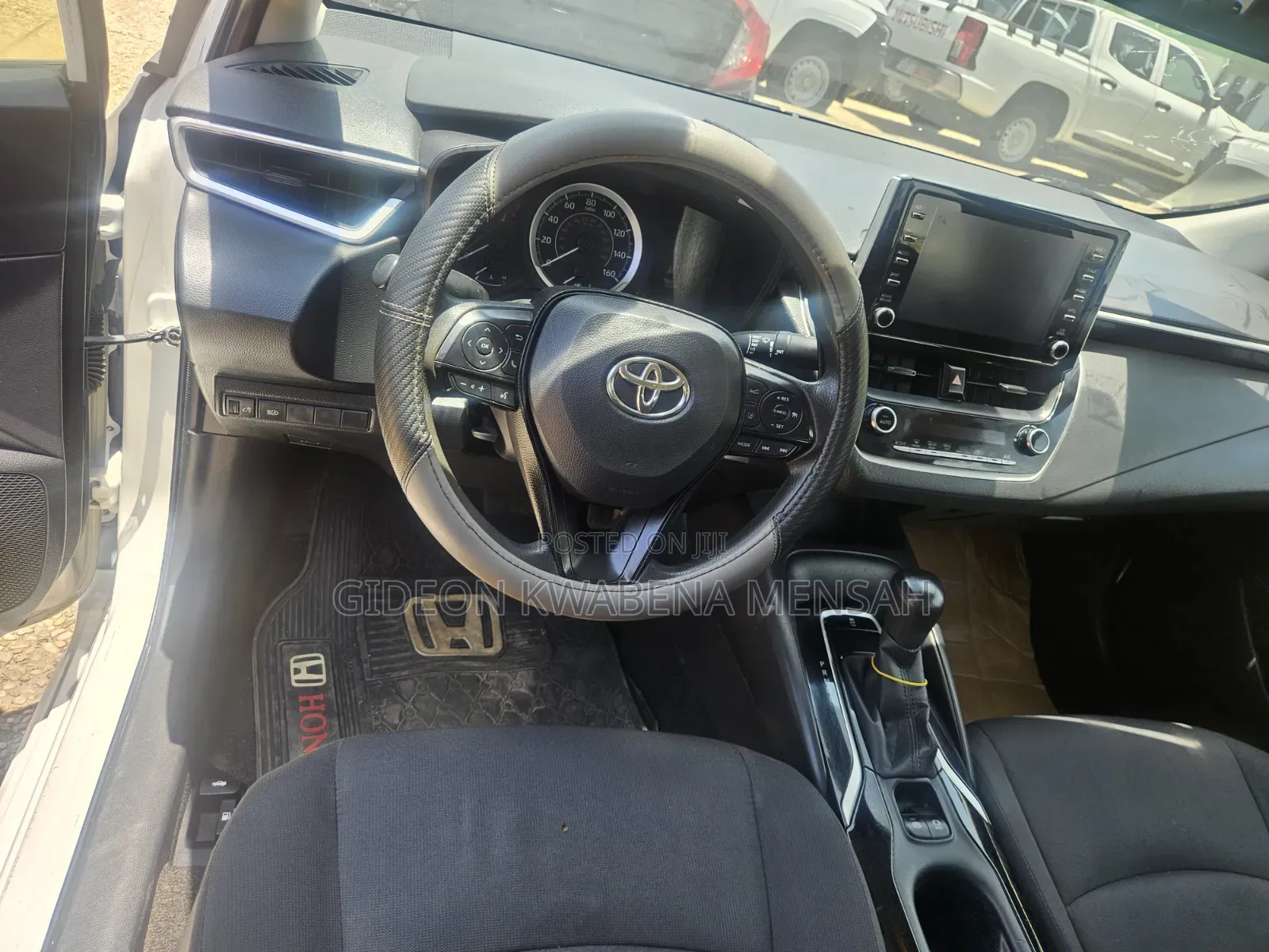 Toyota Corolla SE 2020 White