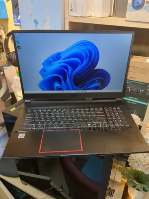 Laptop MSI GE75 Raider 11UH 16GB Intel Core i7 SSD 512GB