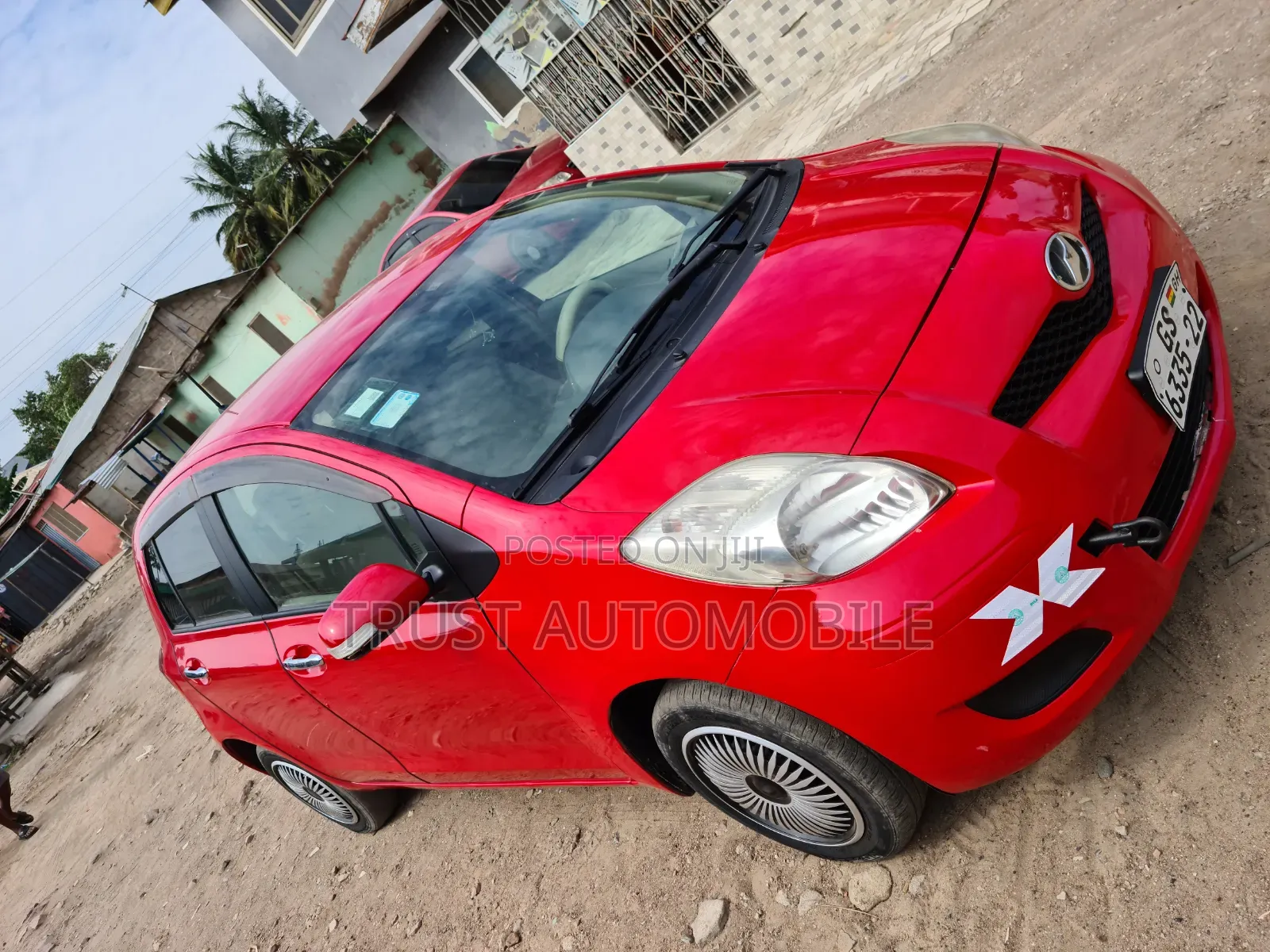 Toyota Vitz 1.3 FWD 5dr 2010 Red