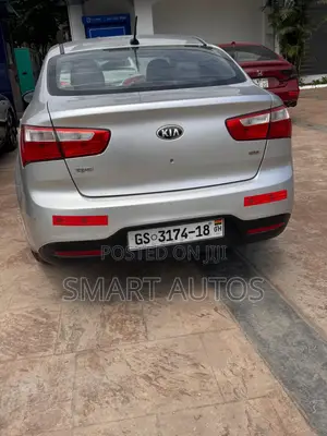 Kia Rio LX 4dr Sedan (1.6L 4cyl 6M) 2013 Silver