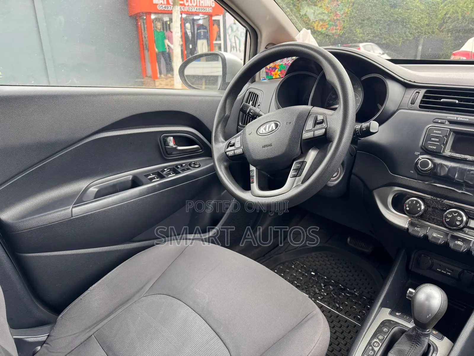 Kia Rio LX 4dr Sedan (1.6L 4cyl 6M) 2013 Silver