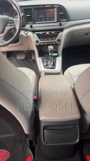Hyundai Elantra SE Sedan FWD (2.0L 4cyl 6M) 2017 Blue