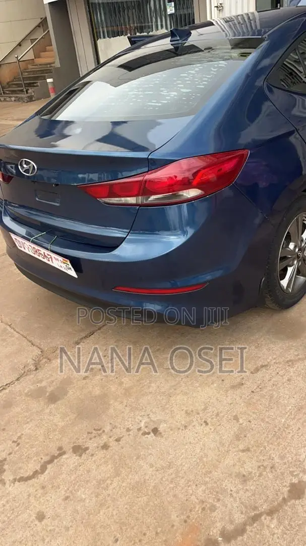 Hyundai Elantra SE Sedan FWD (2.0L 4cyl 6M) 2017 Blue
