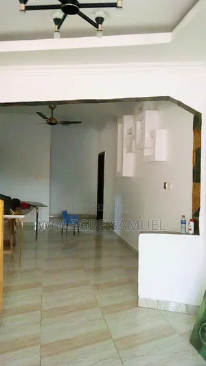 3bdrm House in Lashibi, Sakumono for rent