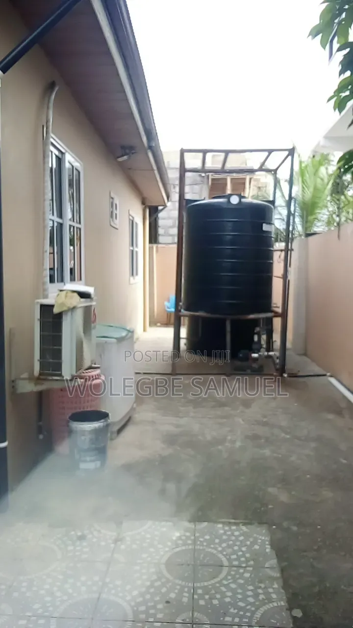 3bdrm House in Lashibi, Sakumono for rent