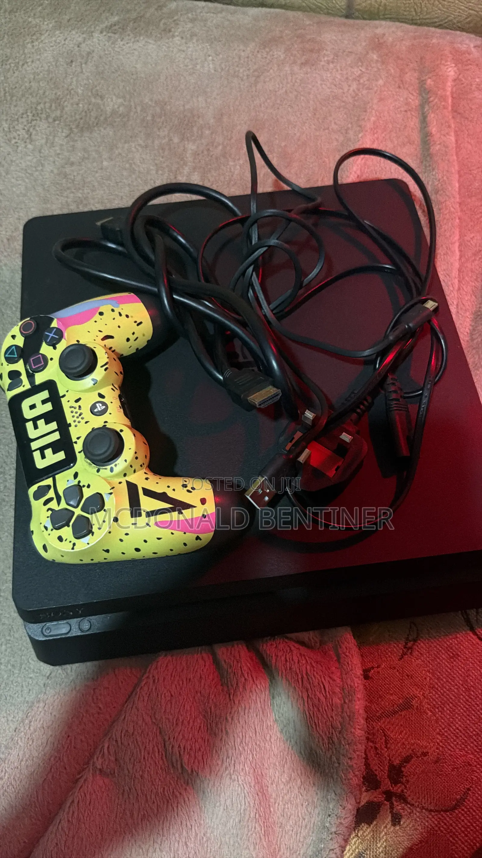PS4 Slim With 3games Installed