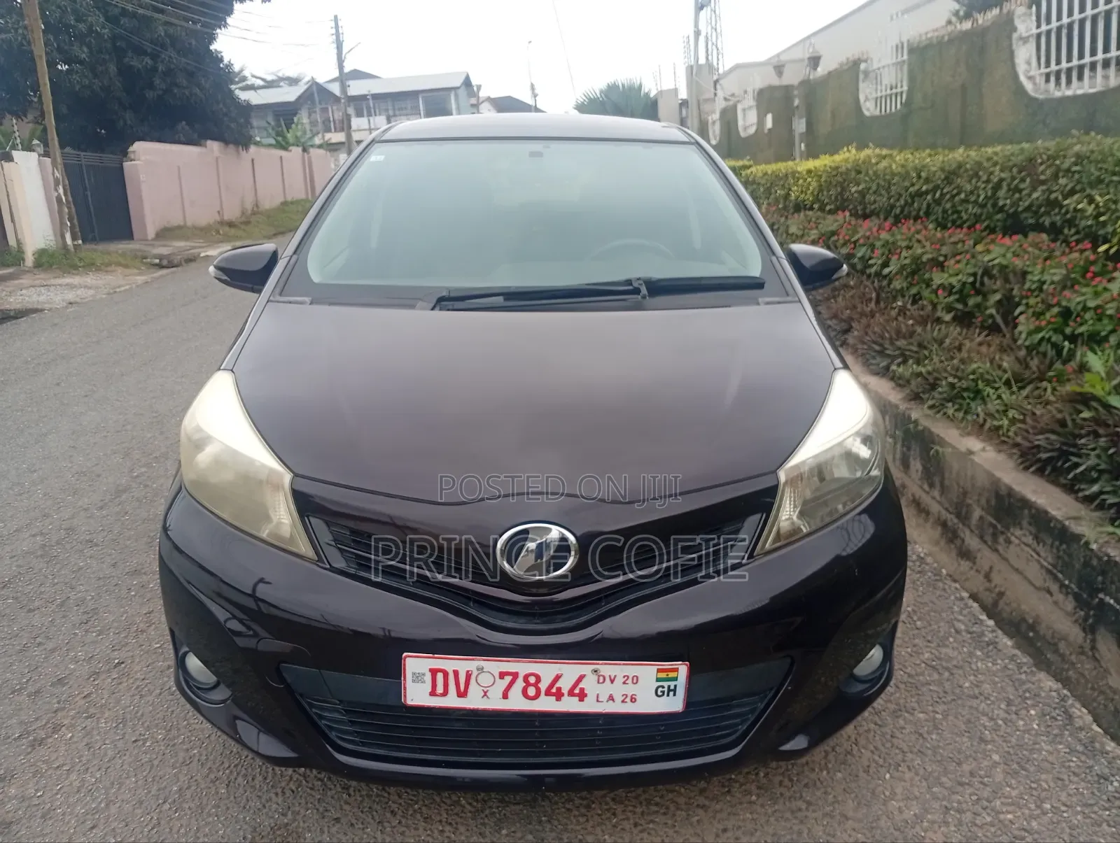 Toyota Vitz 1.3 FWD 3dr 2013
