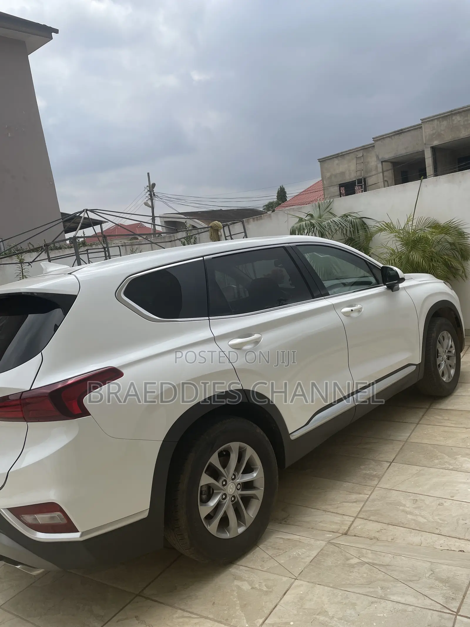 Hyundai Santa Fe 2019 White