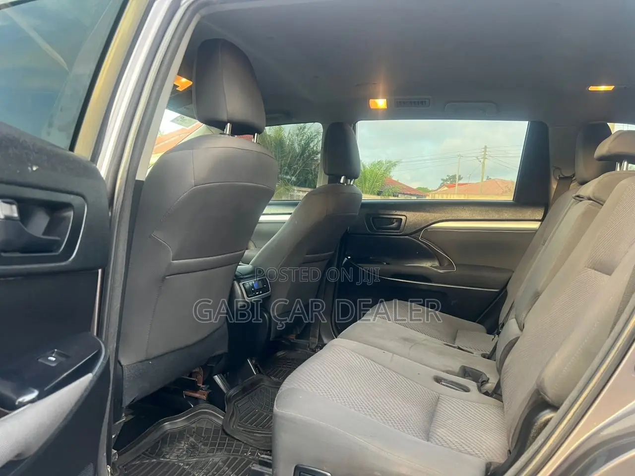 Toyota Highlander LE Plus 2019 Gray