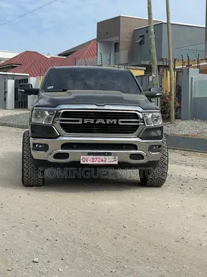 RAM 1500 2019 Black