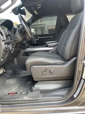 RAM 1500 2019 Black