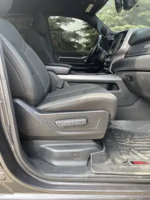 RAM 1500 2019 Black
