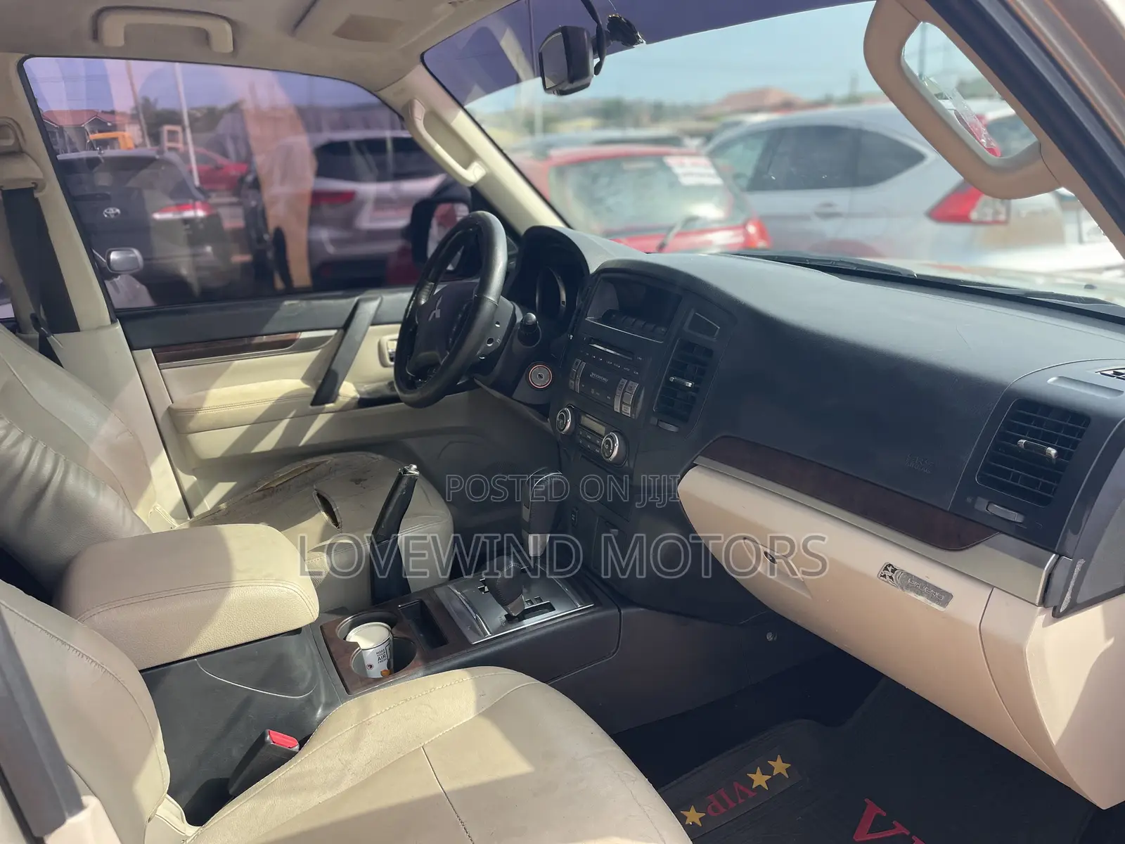Mitsubishi Pajero 2015 Gray
