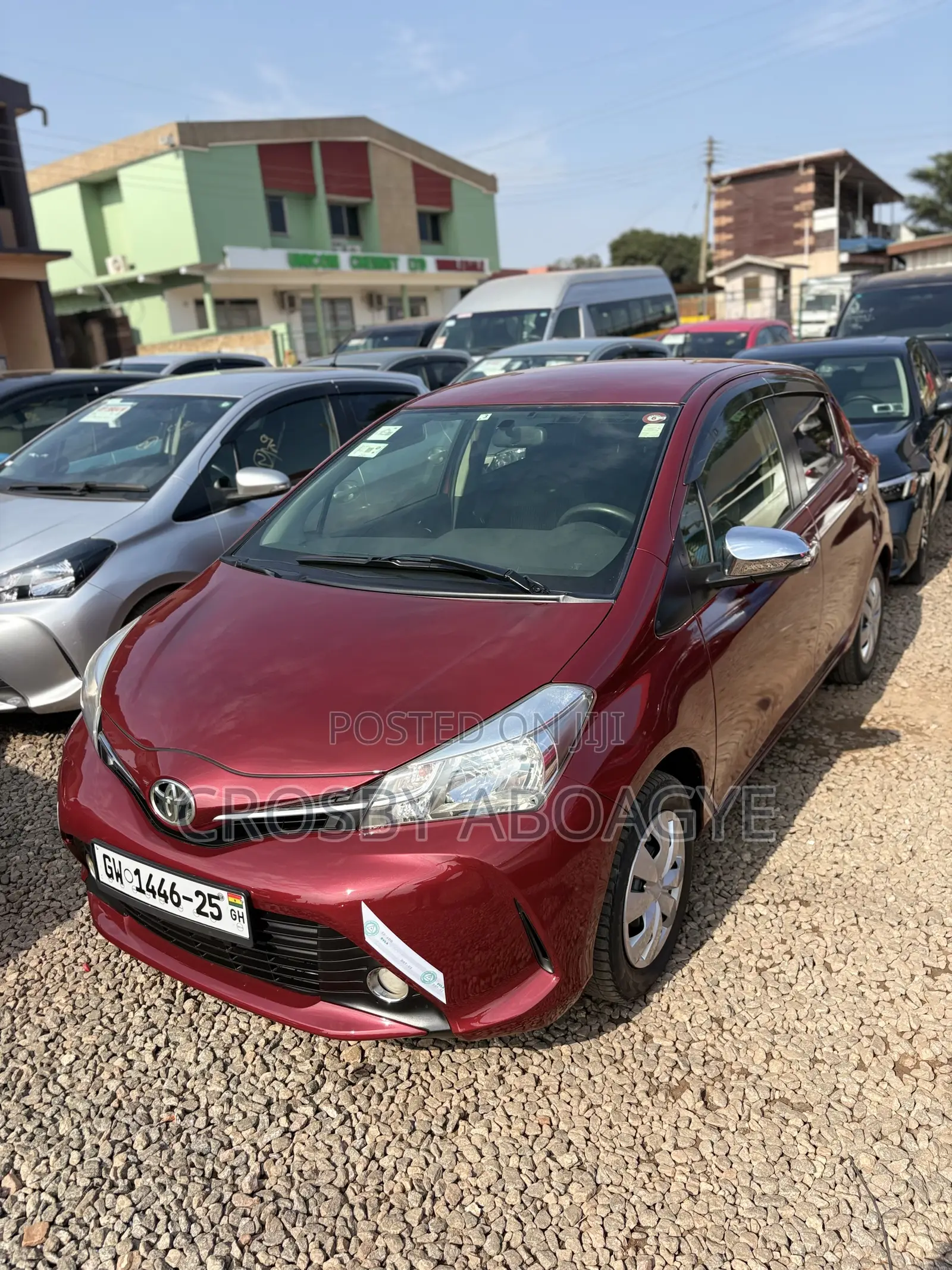 Toyota Vitz 1.3 FWD 5dr 2015 Brown