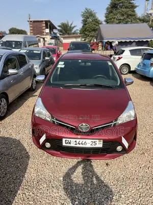 Toyota Vitz 1.3 FWD 5dr 2015 Brown