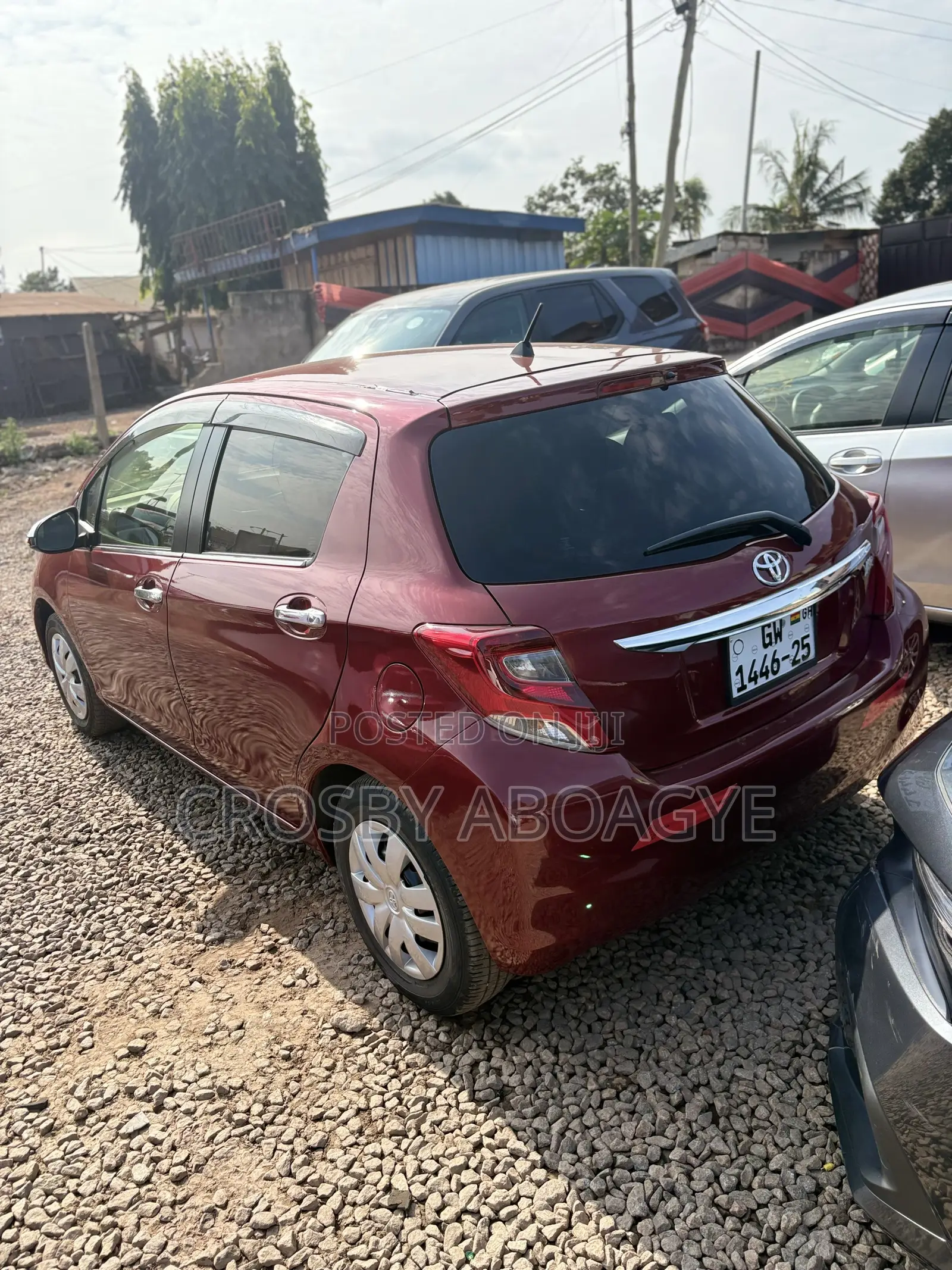 Toyota Vitz 1.3 FWD 5dr 2015 Brown