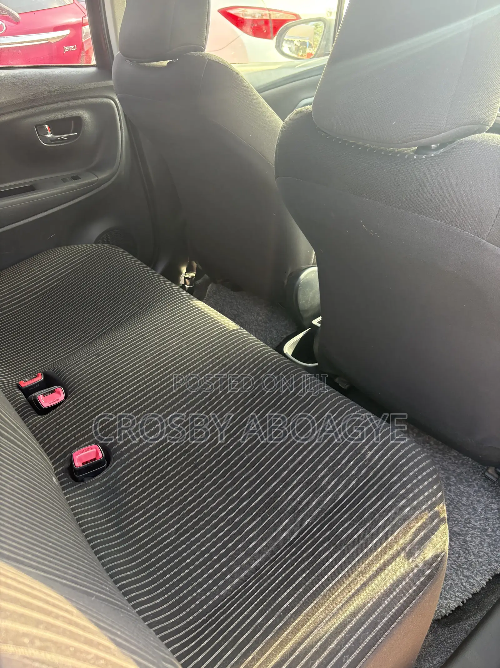 Toyota Vitz 1.3 FWD 5dr 2015 Brown