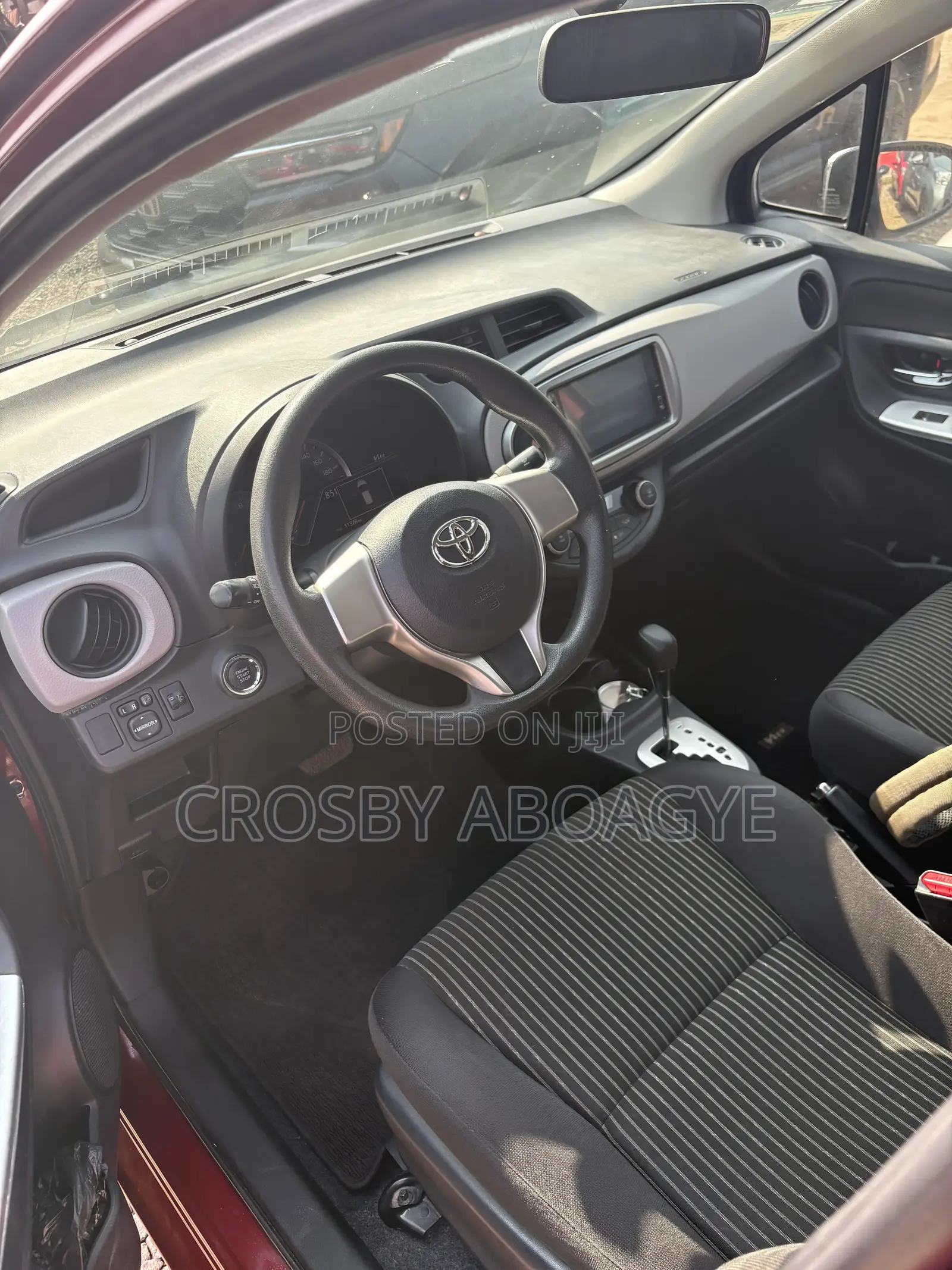 Toyota Vitz 1.3 FWD 5dr 2015 Brown