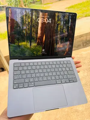 Laptop Apple MacBook Pro 2023 M3 Pro 18GB Apple M3 Pro SSD 512GB